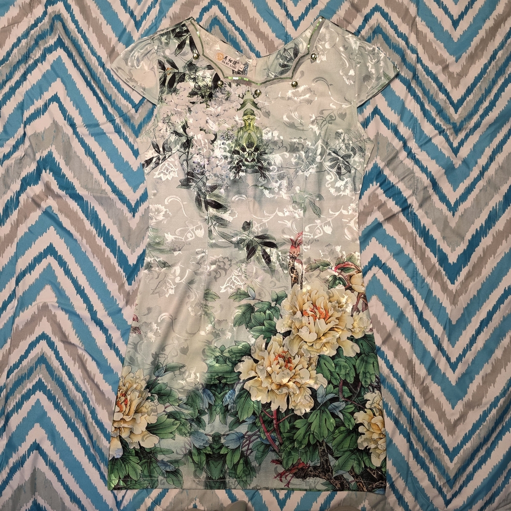 Elegant Chinese Floral Satin Dress with Cap Sleeves